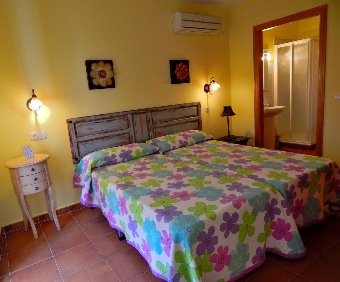 Casa Rural La Perra Gorda Zorita  ภายนอก รูปภาพ