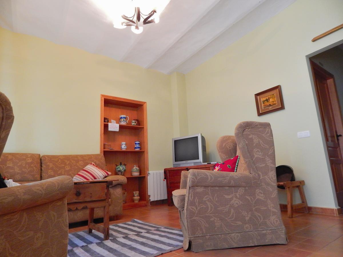 Casa Rural La Perra Gorda Zorita  ภายนอก รูปภาพ